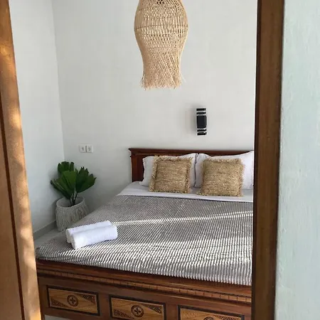 Villa Iris Homestay Uluwatu Exterior foto
